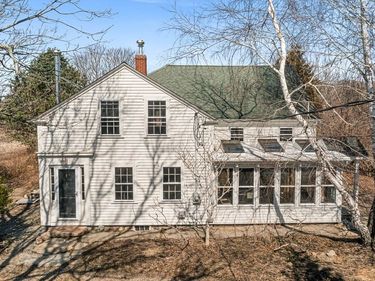 408 Hix Bridge Road, Westport, MA 02790