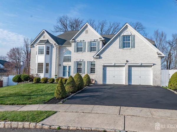 6 Banyan Court, Edison, NJ 08820