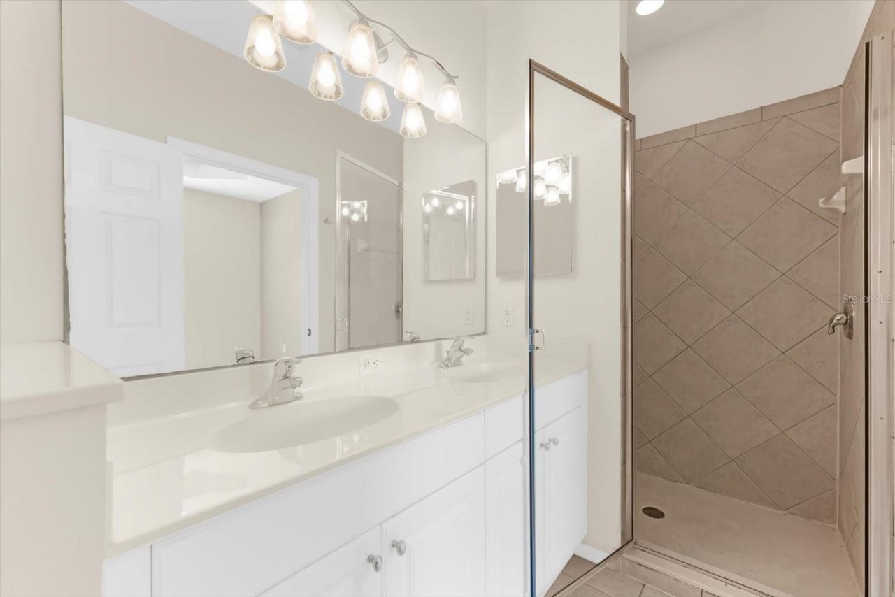 5637 Whitehead Street , Bradenton, FL 34203 Photo