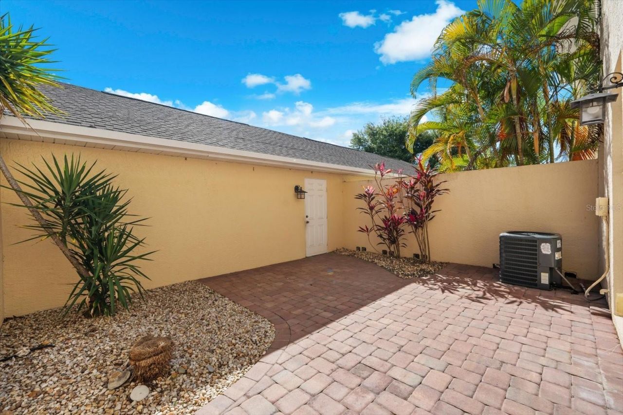 5637 Whitehead Street , Bradenton, FL 34203 Photo