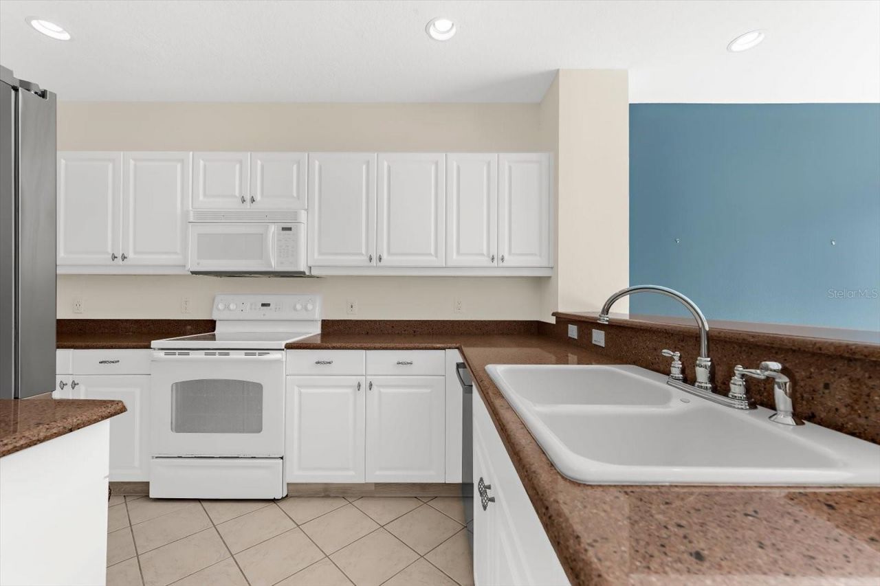 5637 Whitehead Street , Bradenton, FL 34203 Photo