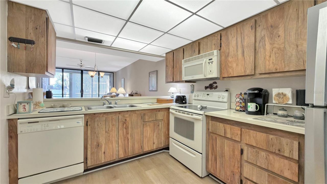 14255 Rosemary Lane , Unit 8216, Largo, FL 33774 Photo