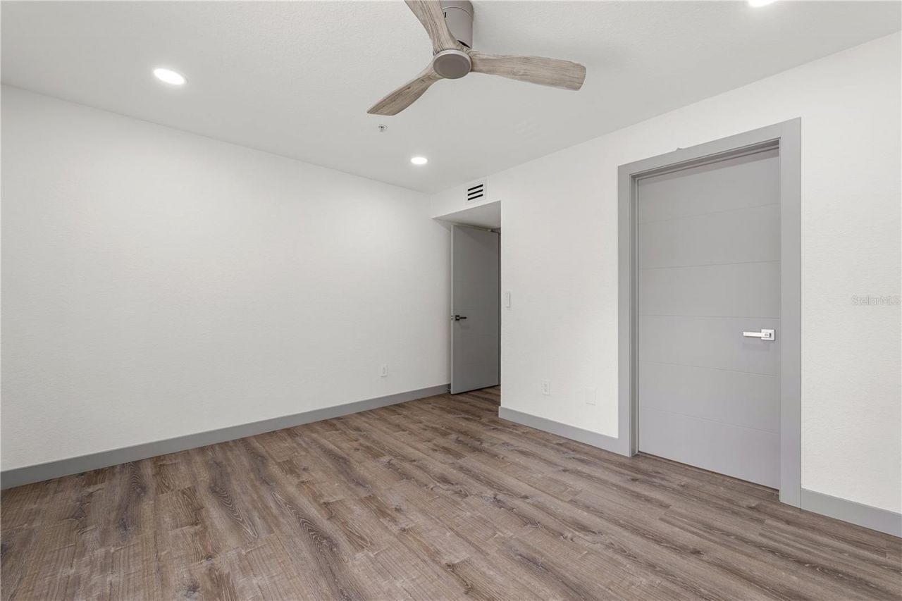 6300 Raleigh Street, Unit 115, Orlando, FL 32835 Photo