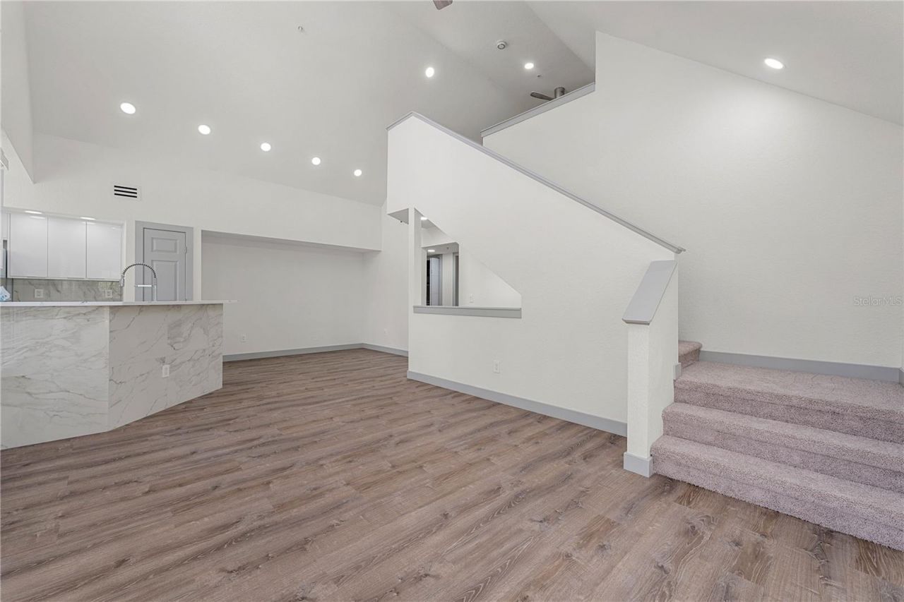 6300 Raleigh Street, Unit 115, Orlando, FL 32835 Photo