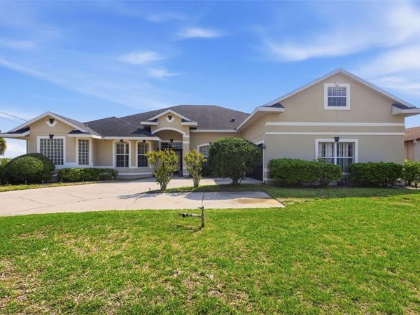 1051 DUNBAR AVENUE, SANFORD, FL 32771