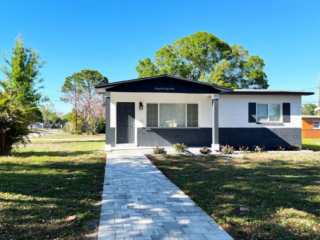 4263 7th Avenue N, Saint Petersburg, FL 33713 Main Photo