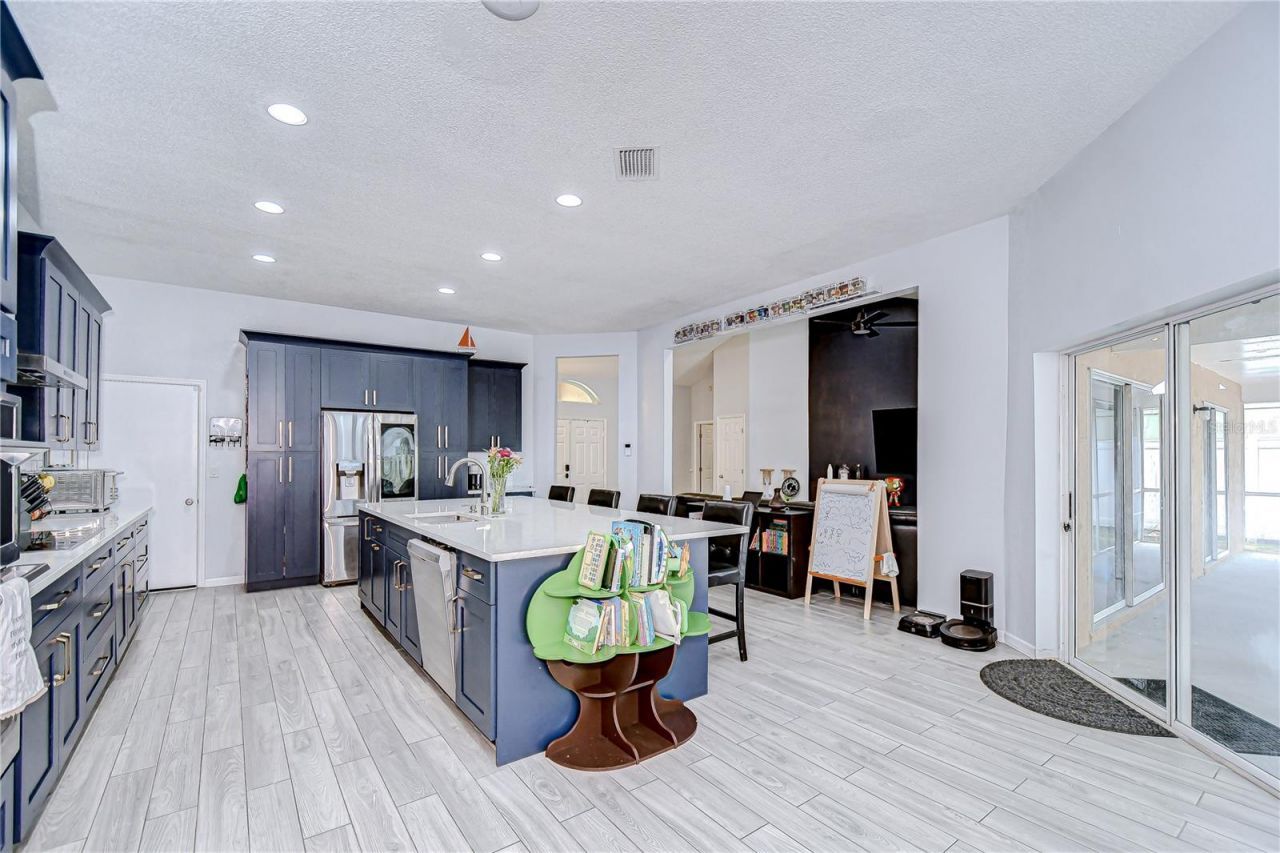 2020 Elk Spring Drive, Brandon, FL 33511 Photo