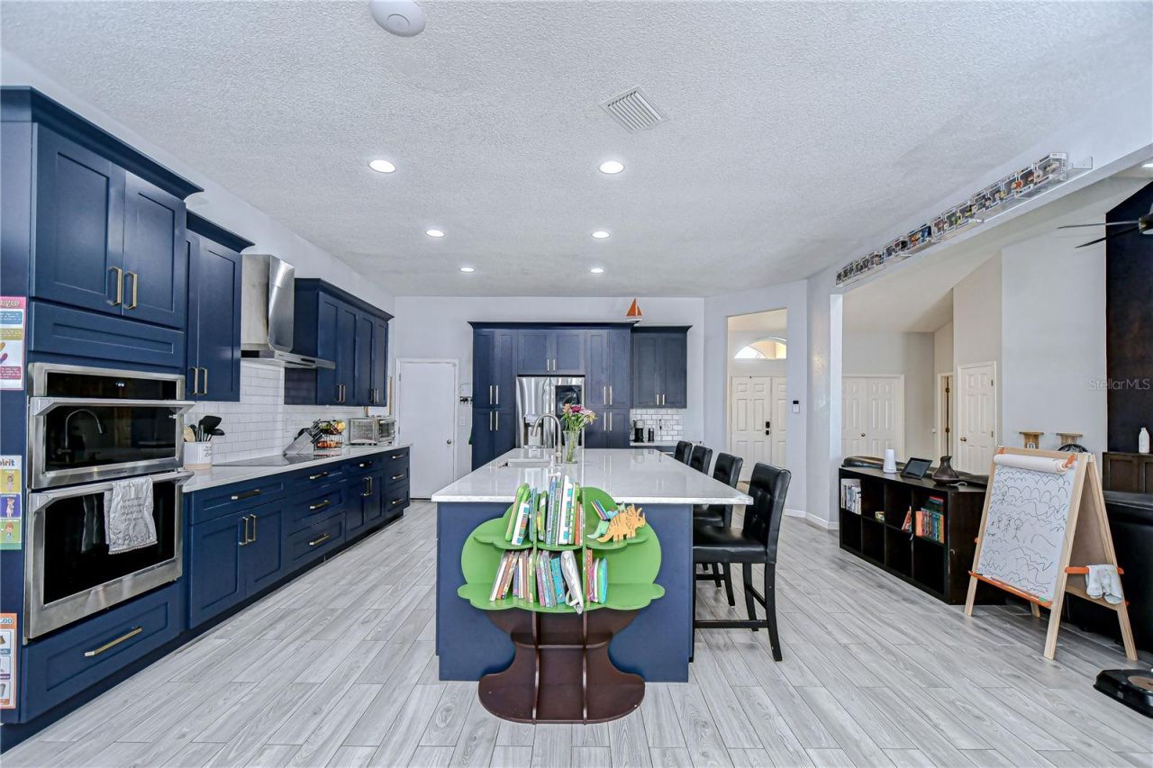 2020 Elk Spring Drive, Brandon, FL 33511 Photo