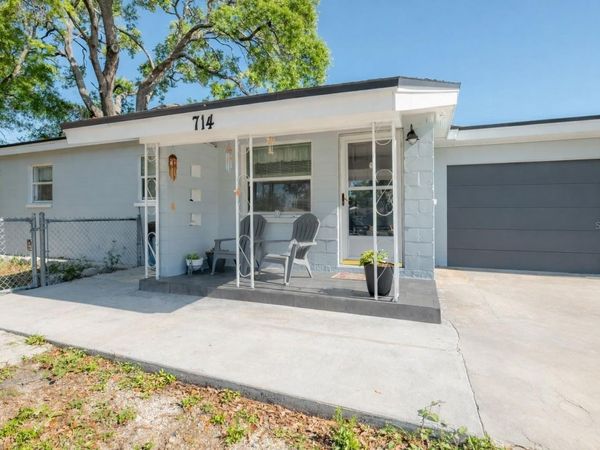 714 BELT COURT , TAMPA, FL 33612