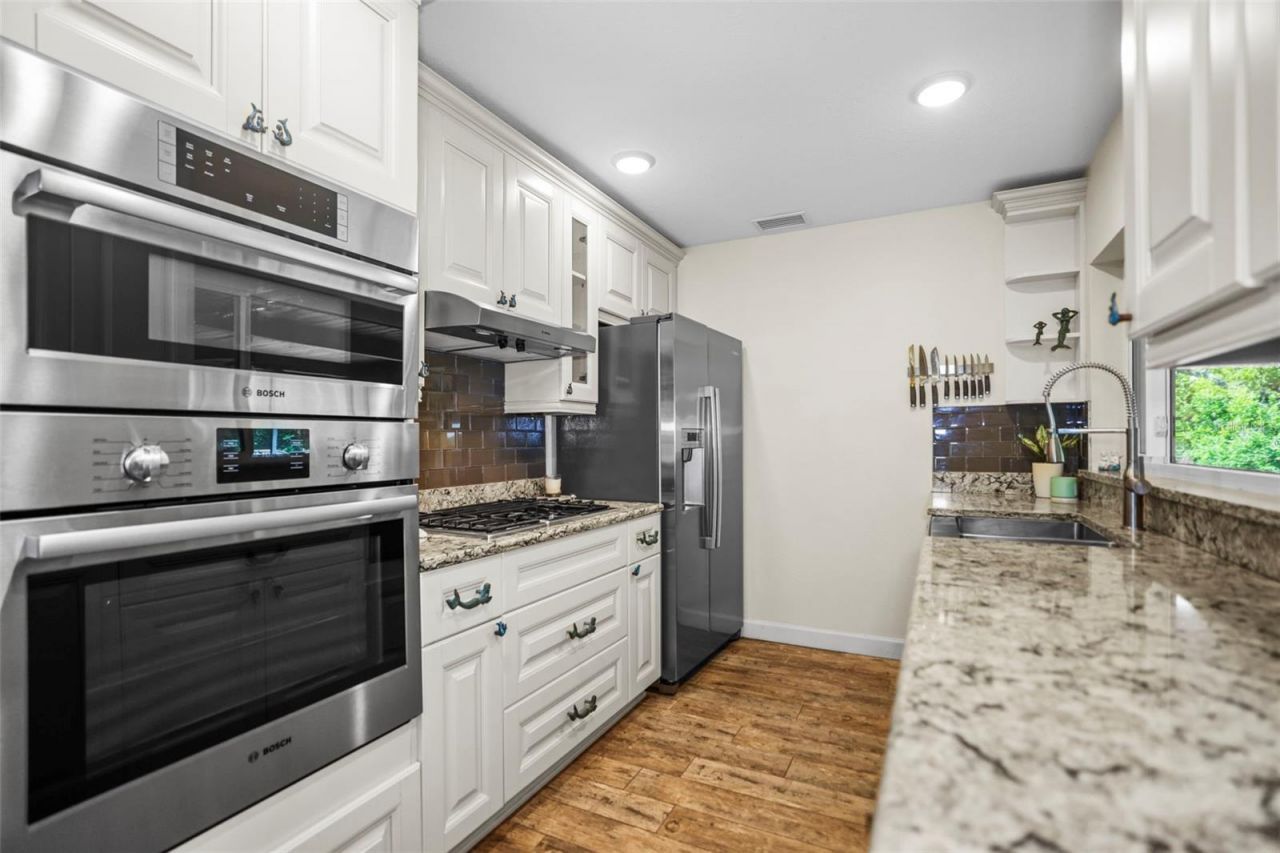 1600 Park Street N, Saint Petersburg, FL 33710 Photo