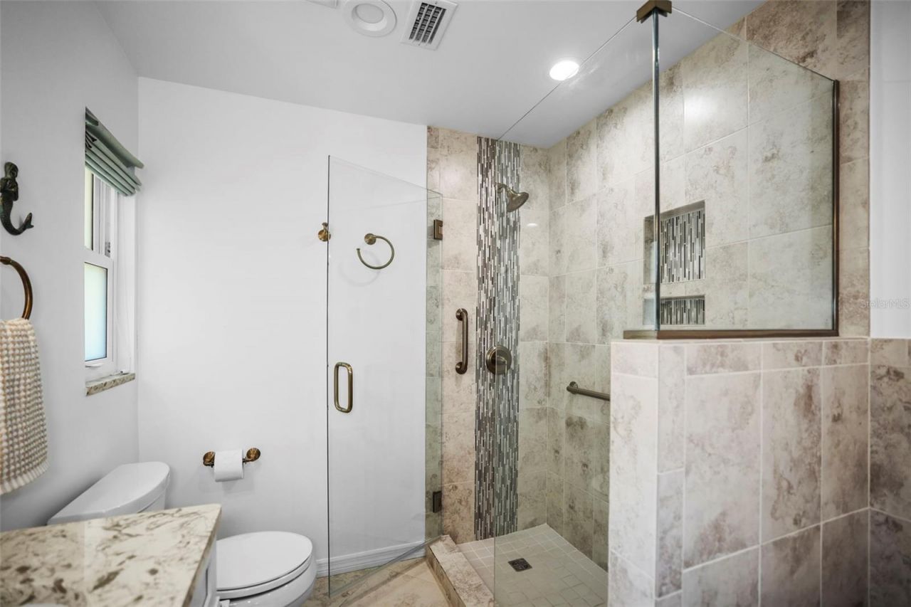 1600 Park Street N, Saint Petersburg, FL 33710 Photo