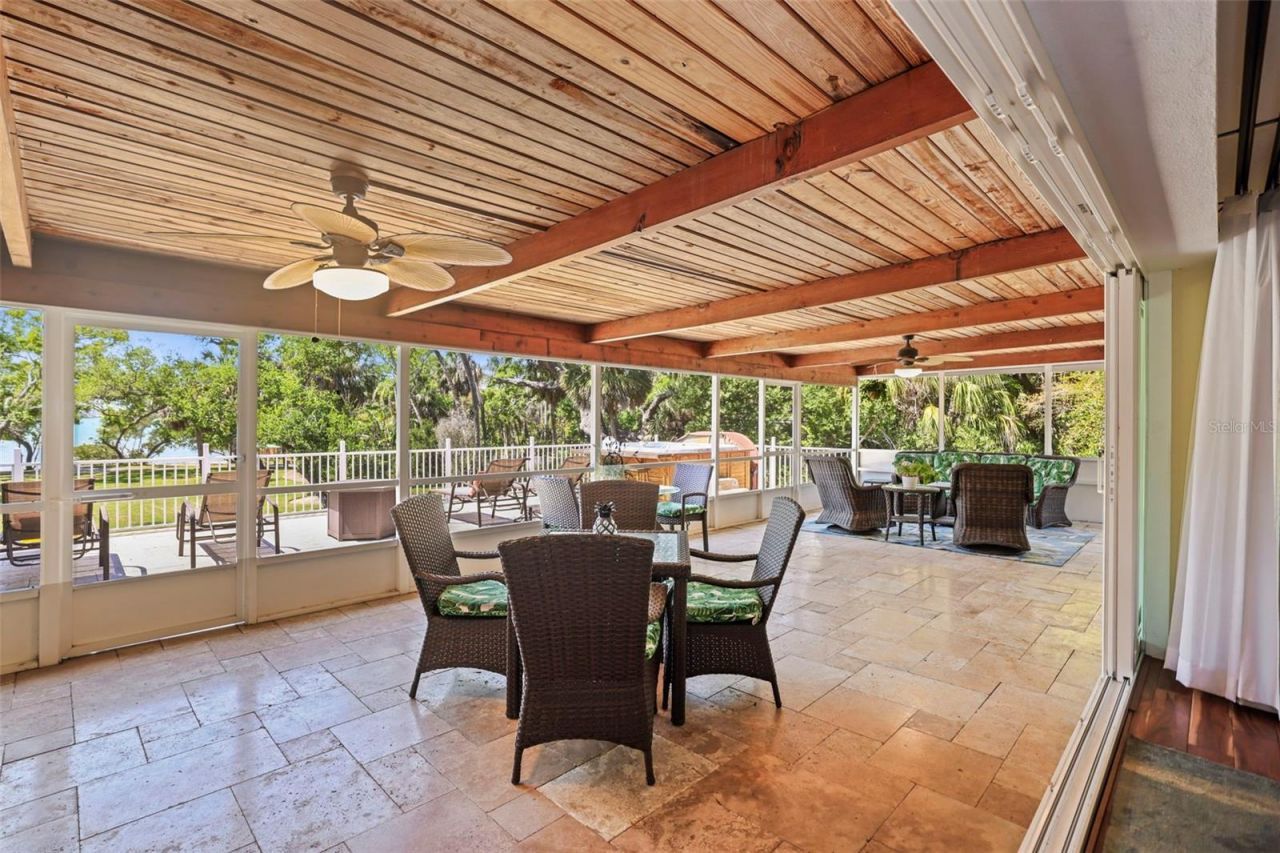 1600 Park Street N, Saint Petersburg, FL 33710 Photo