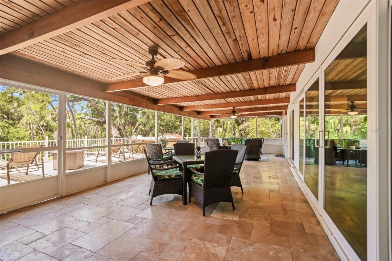 1600 Park Street N, Saint Petersburg, FL 33710 Photo