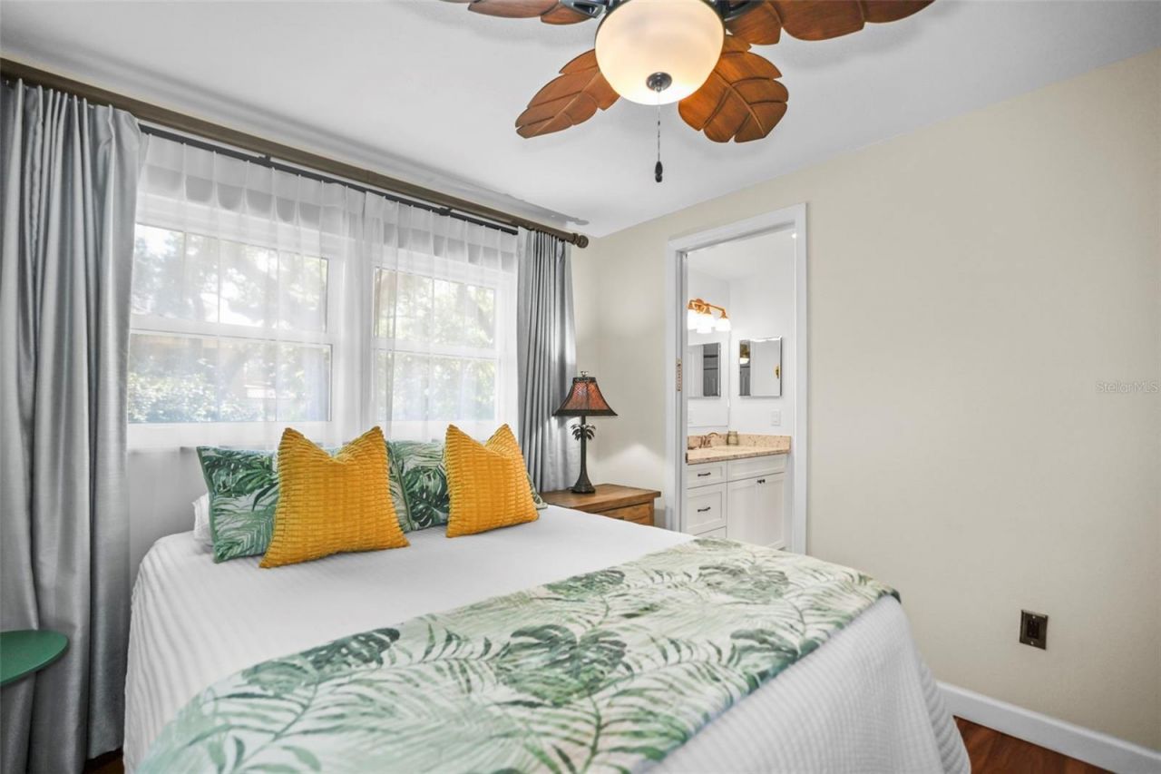 1600 Park Street N, Saint Petersburg, FL 33710 Photo