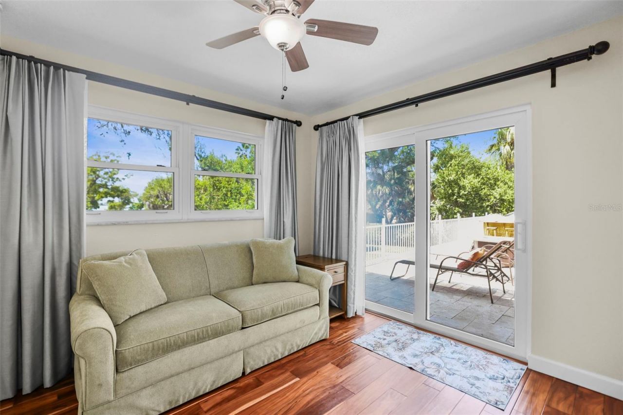 1600 Park Street N, Saint Petersburg, FL 33710 Photo