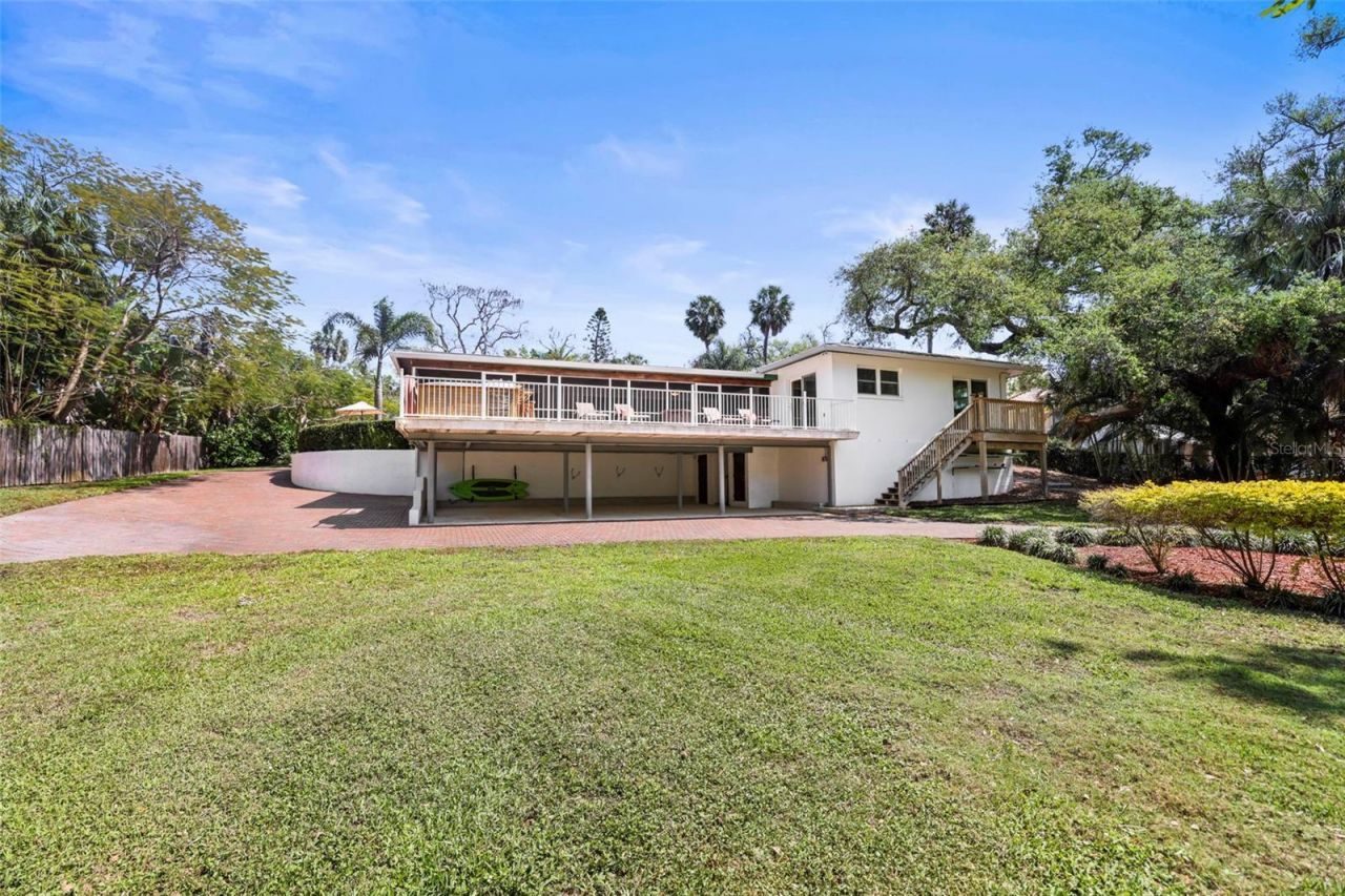 1600 Park Street N, Saint Petersburg, FL 33710 Photo