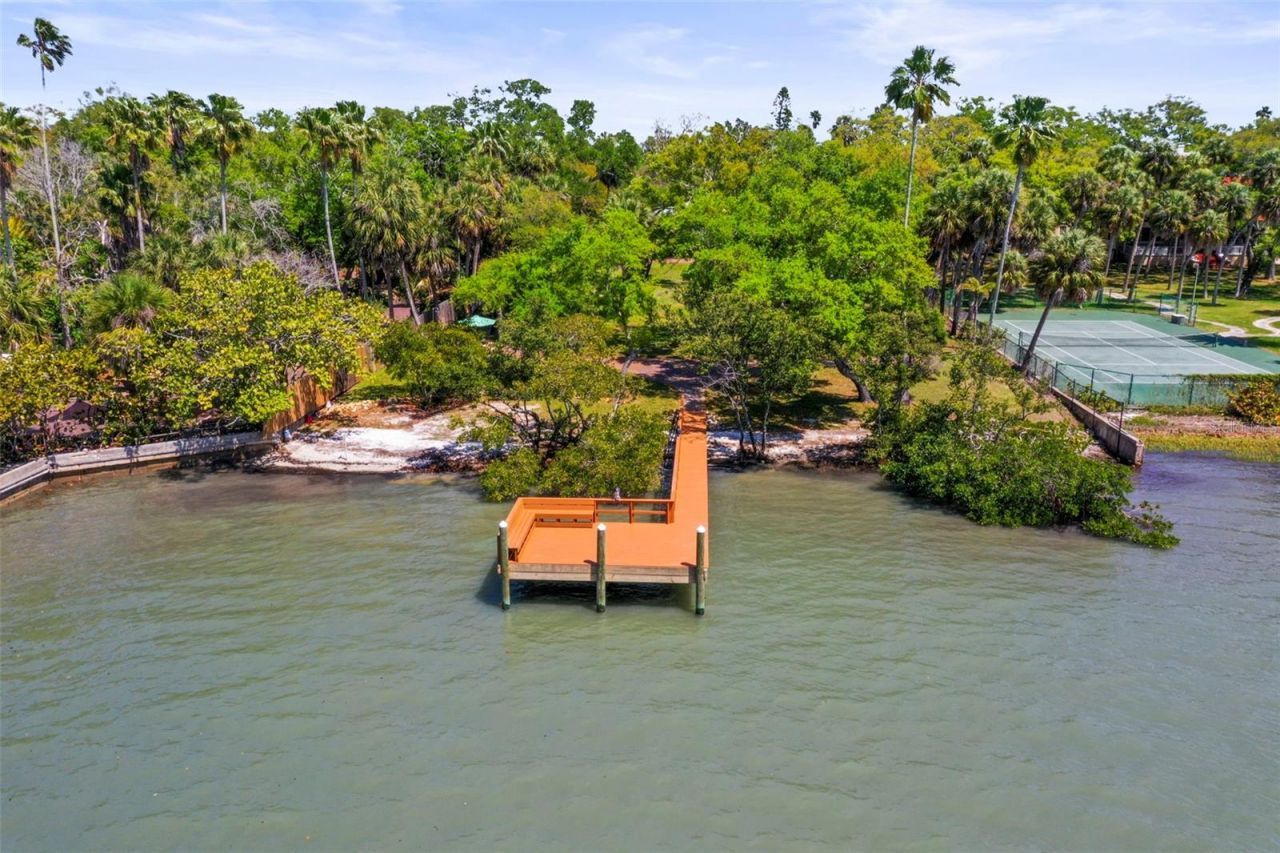 1600 Park Street N, Saint Petersburg, FL 33710 Photo