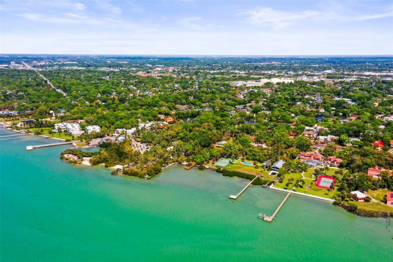 1600 Park Street N, Saint Petersburg, FL 33710 Photo