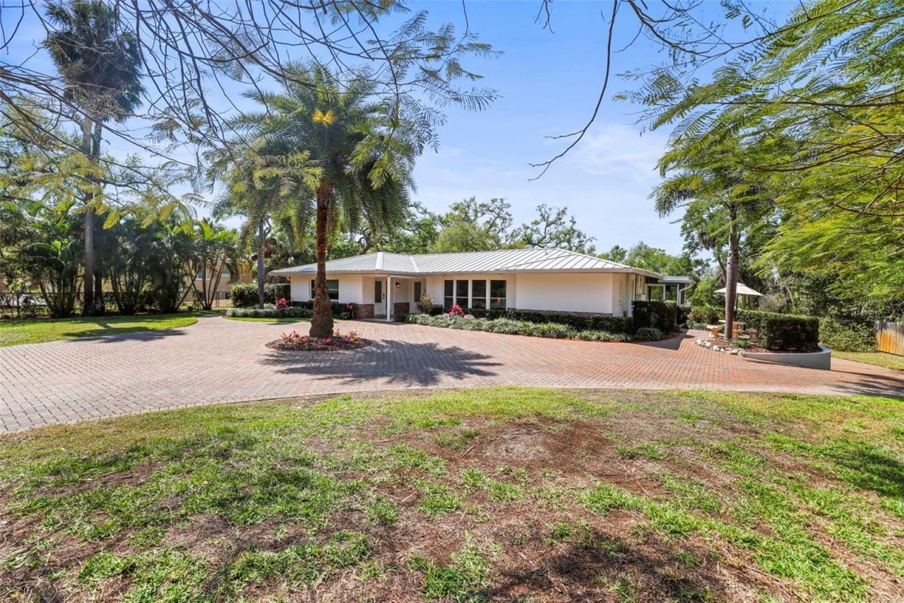 1600 Park Street N, Saint Petersburg, FL 33710 Photo