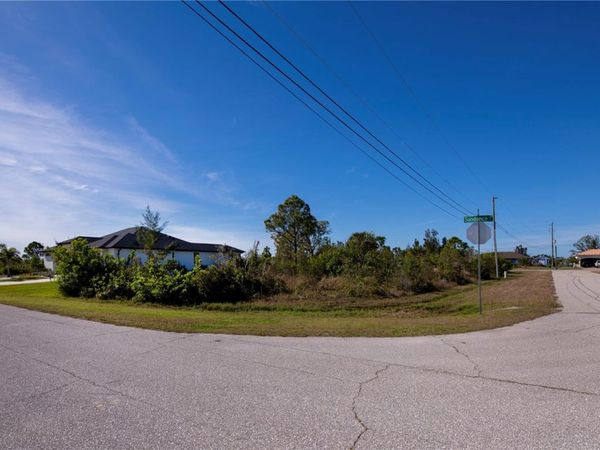 9501 SUNDANCE STREET , PORT CHARLOTTE, FL 33981