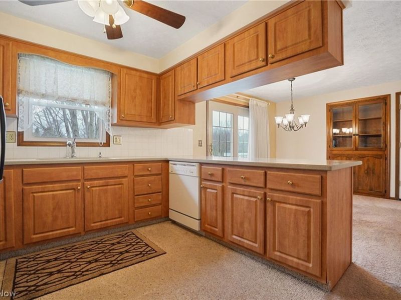 11105 Titus Avenue NW, Uniontown, OH 44685 Photo 19