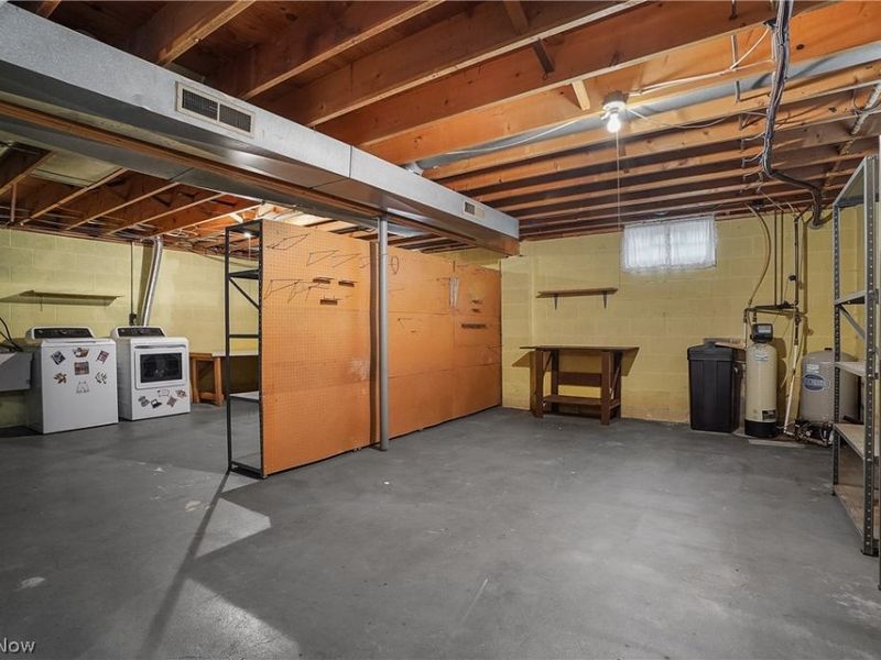 11105 Titus Avenue NW, Uniontown, OH 44685 Photo 36