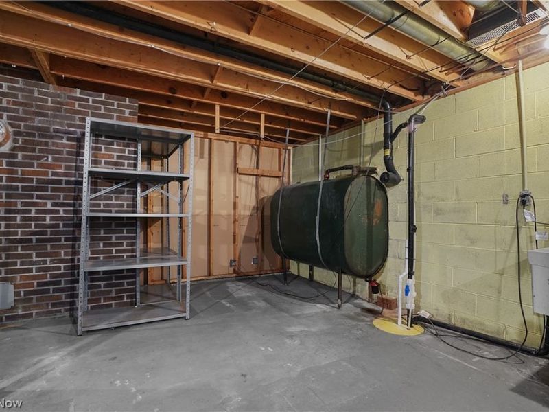 11105 Titus Avenue NW, Uniontown, OH 44685 Photo 37