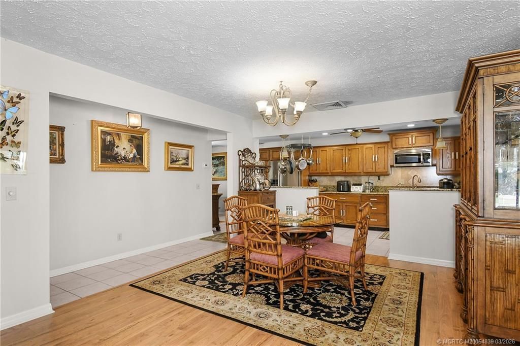 11266 SW Meadowlark Circle, Stuart, FL 34997 Photo