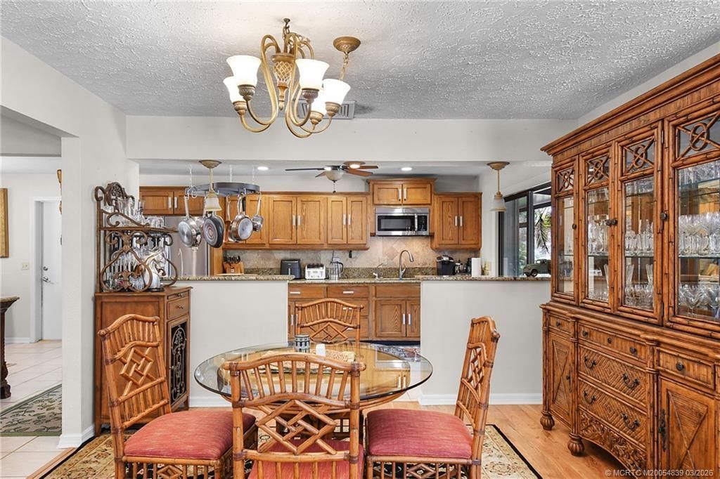 11266 SW Meadowlark Circle, Stuart, FL 34997 Photo