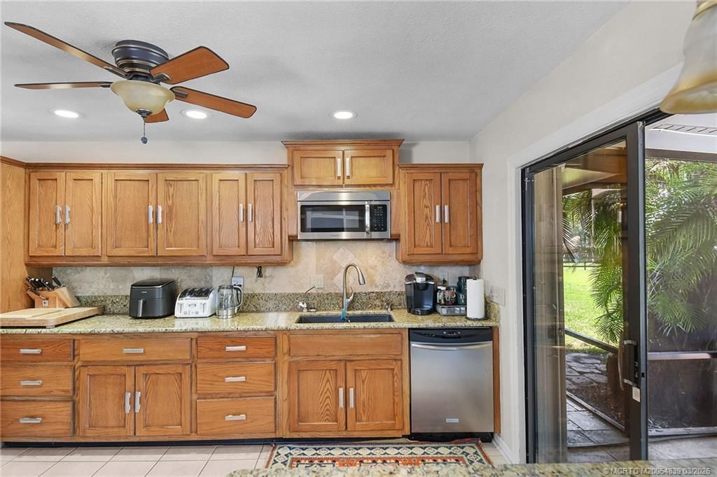 11266 SW Meadowlark Circle, Stuart, FL 34997 Photo