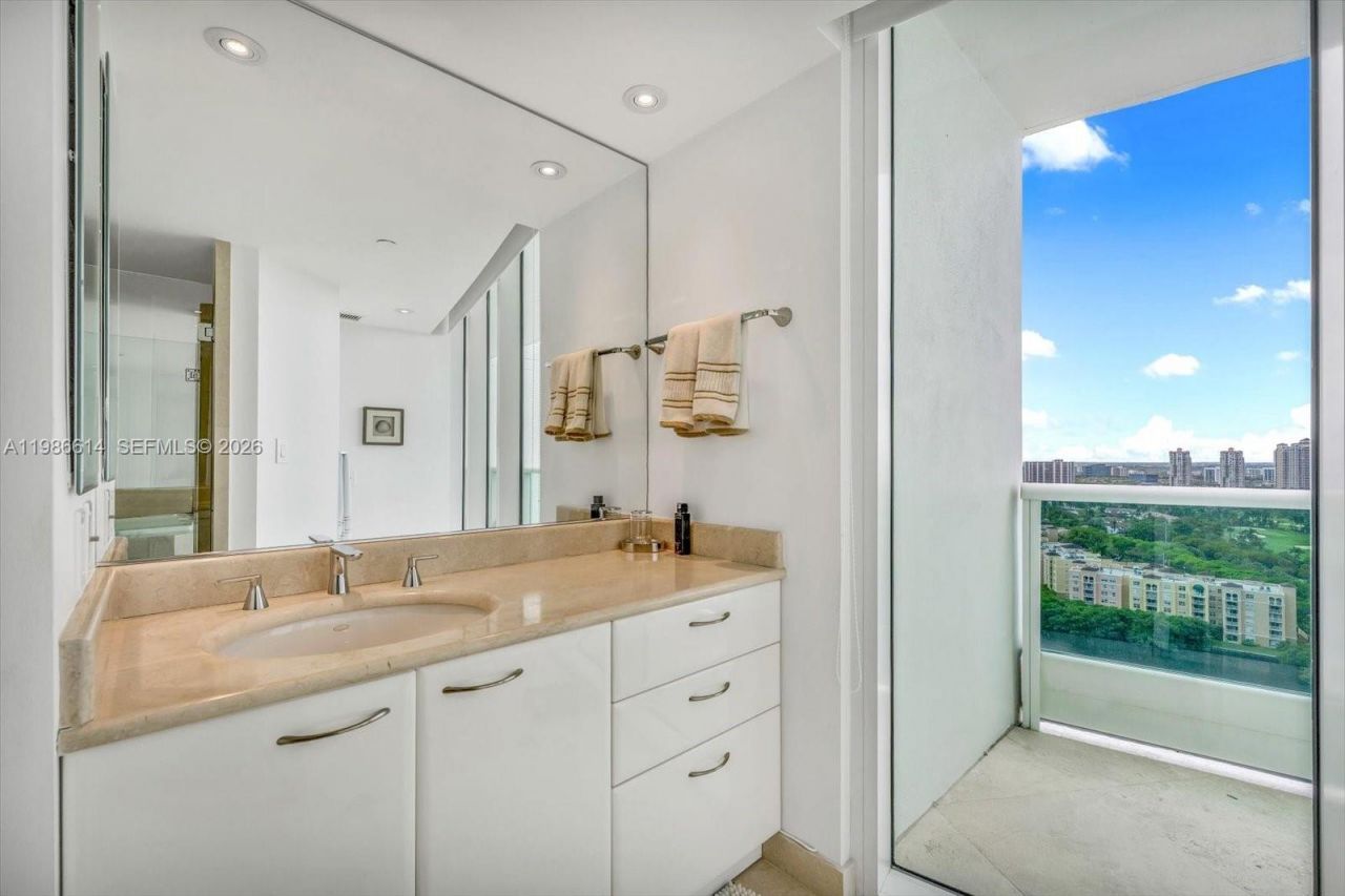 19955 NE 38th Ct , Unit 2202, Aventura, FL 33180 Photo