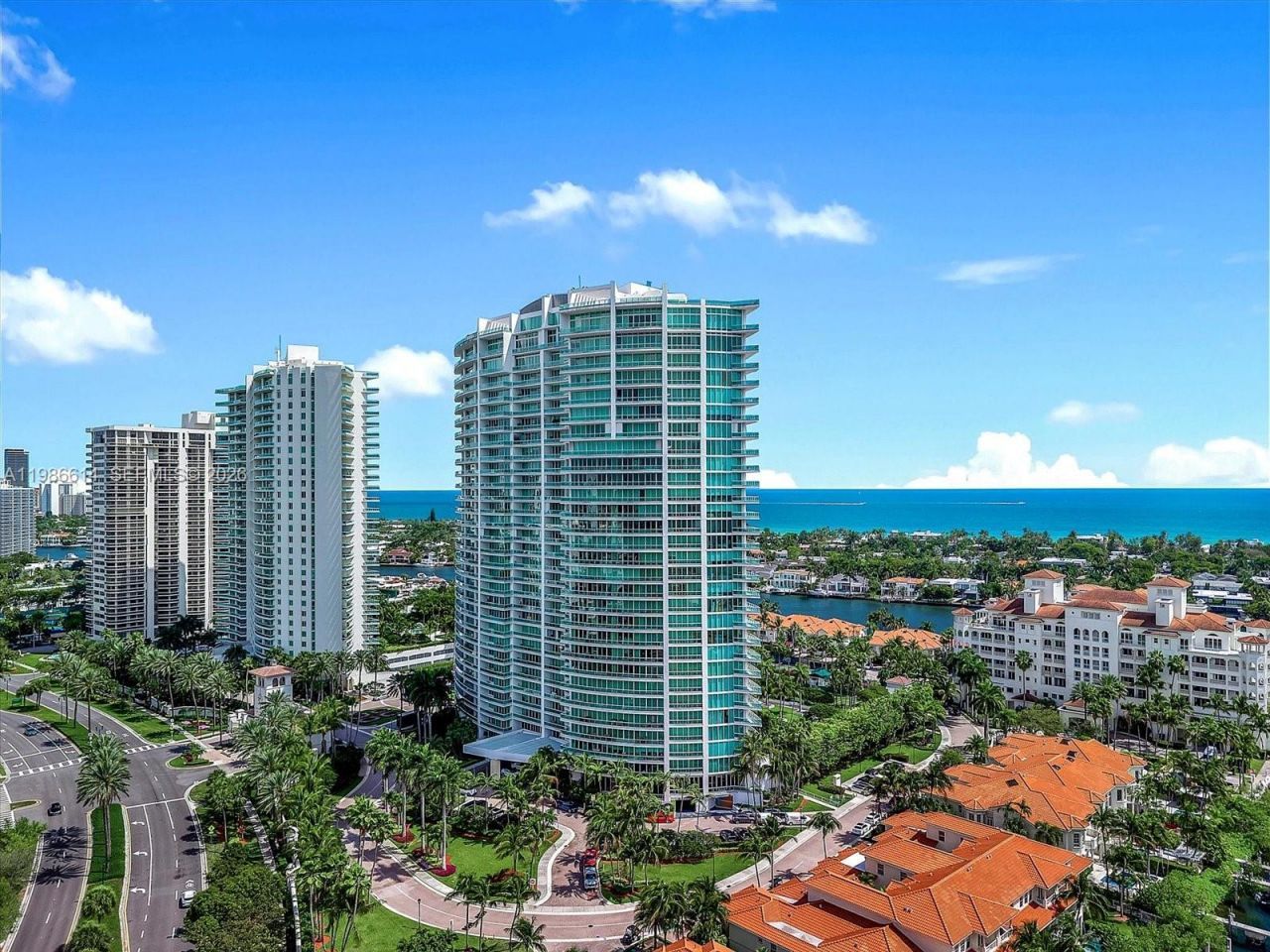 19955 NE 38th Ct , Unit 2202, Aventura, FL 33180 Photo