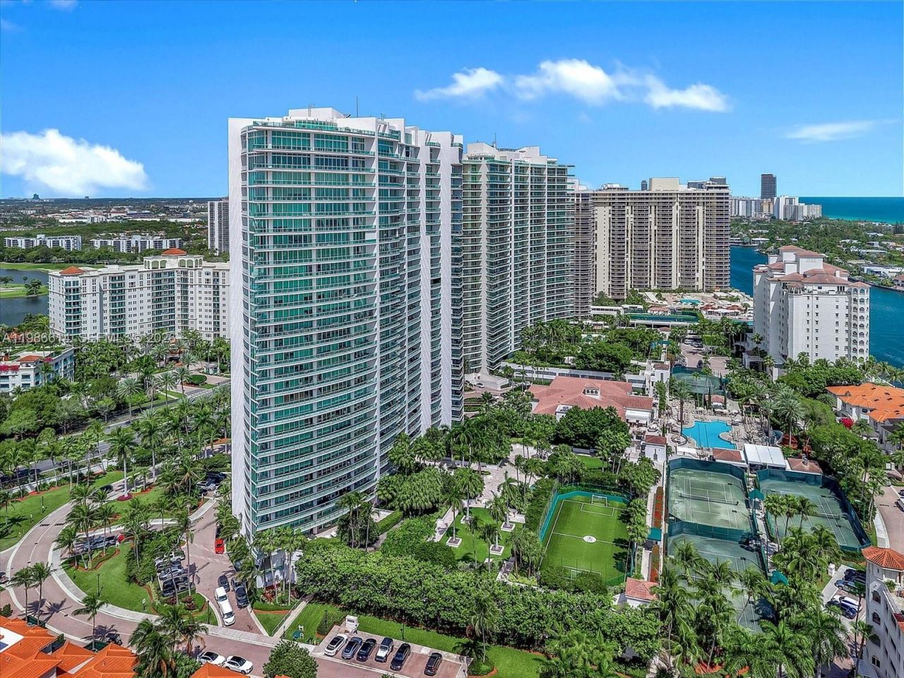 19955 NE 38th Ct , Unit 2202, Aventura, FL 33180 Photo