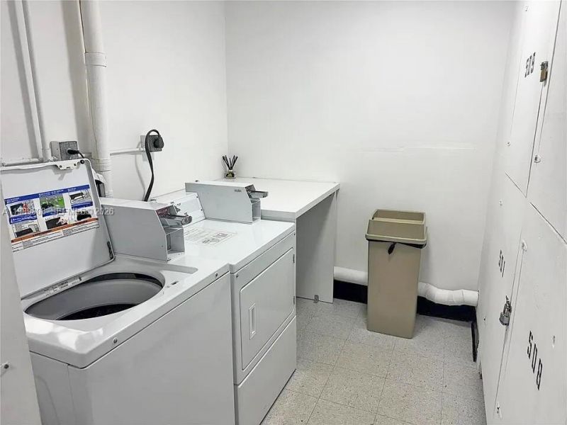 3113 S Ocean Dr , Unit 504, Hallandale Beach, FL 33009 Photo