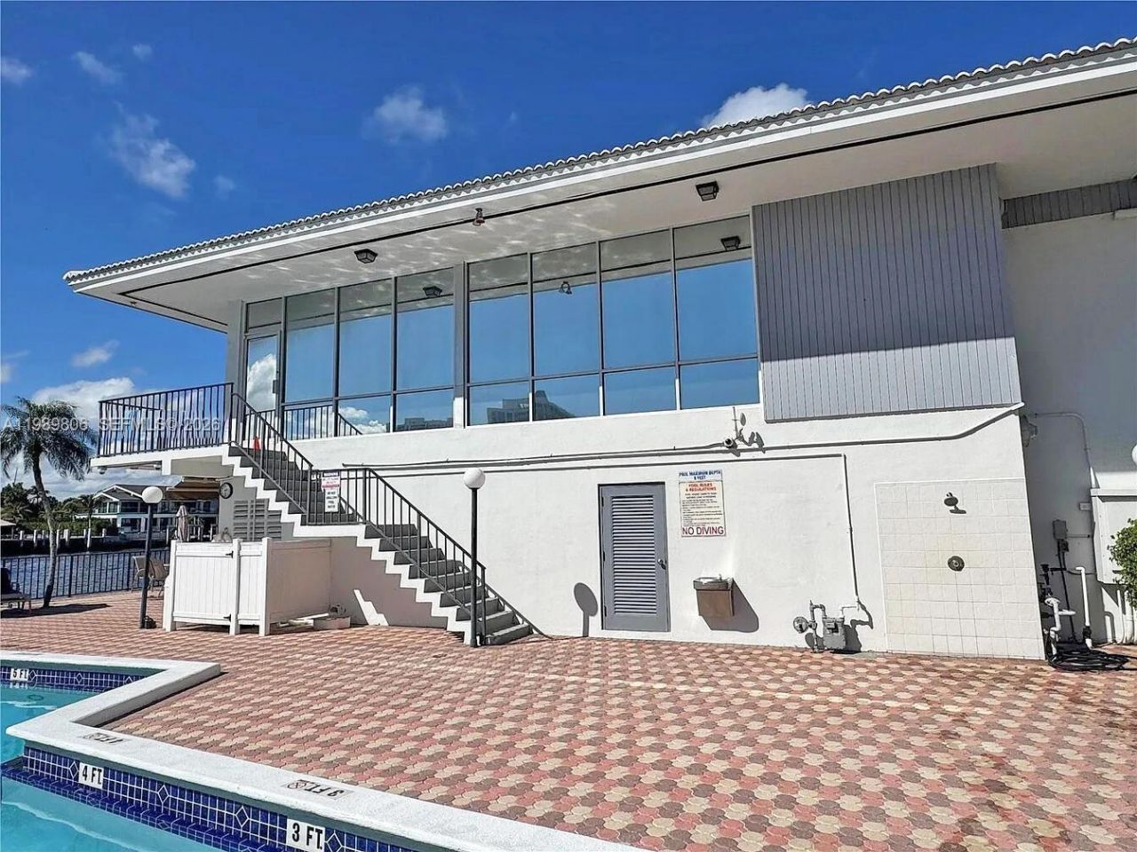 3113 S Ocean Dr , Unit 504, Hallandale Beach, FL 33009 Photo