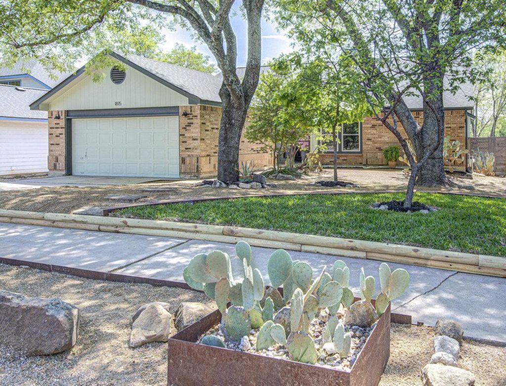 1815 Michael Wayne Dr, Austin, TX 78728 Main Photo