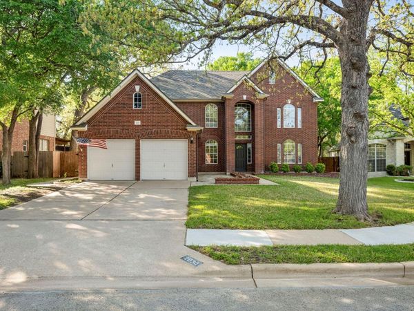 2030 Wood Glen DR, Round Rock, TX 78681