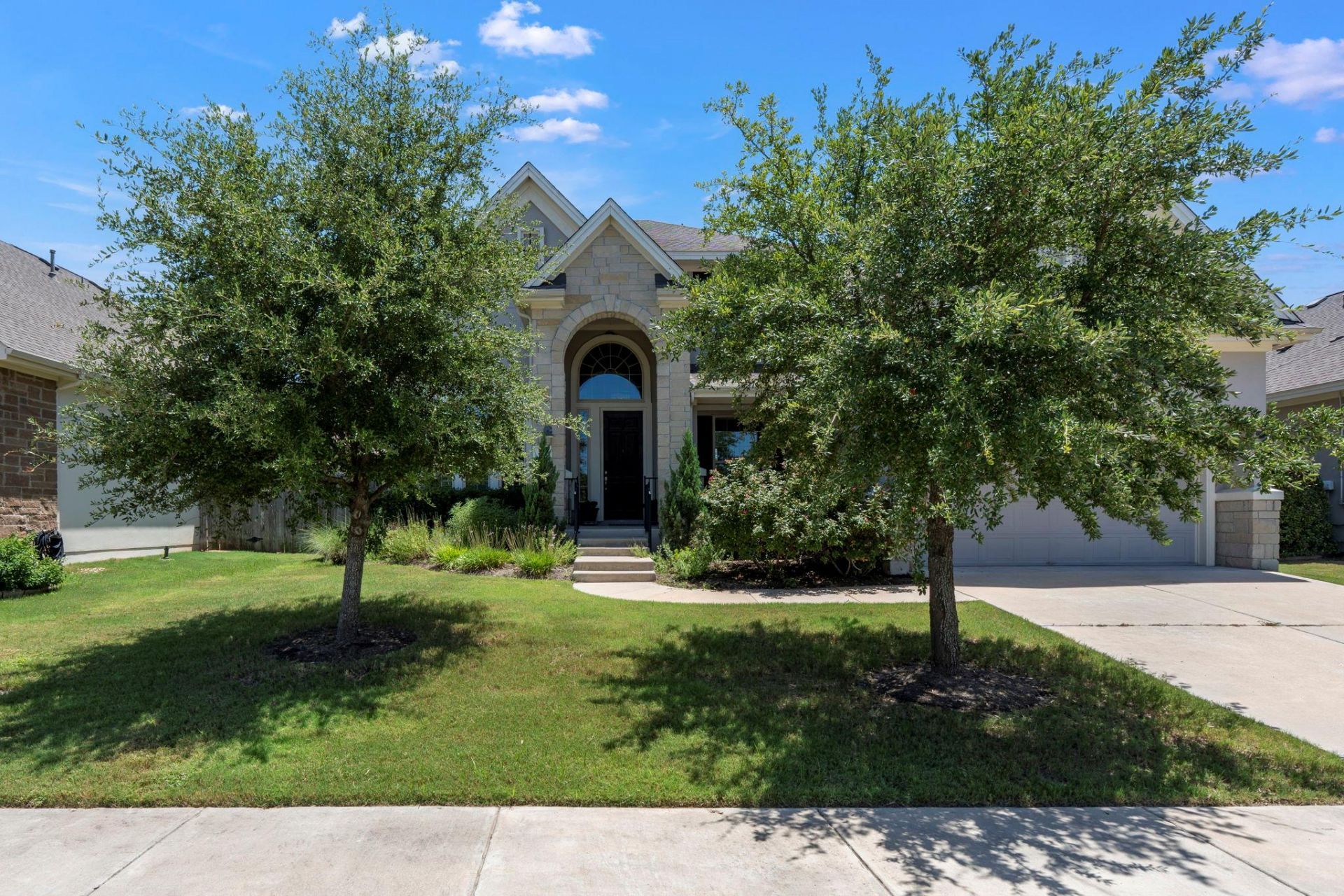 235 Senna Dr, Dripping Springs, TX 78620 Main Photo