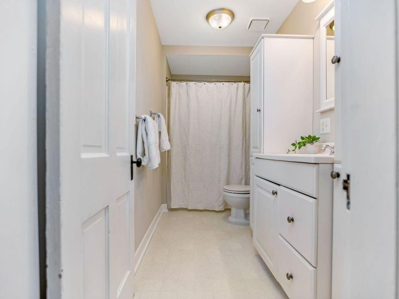 400 E Kossuth Street, Columbus, OH 43206 Photo 32