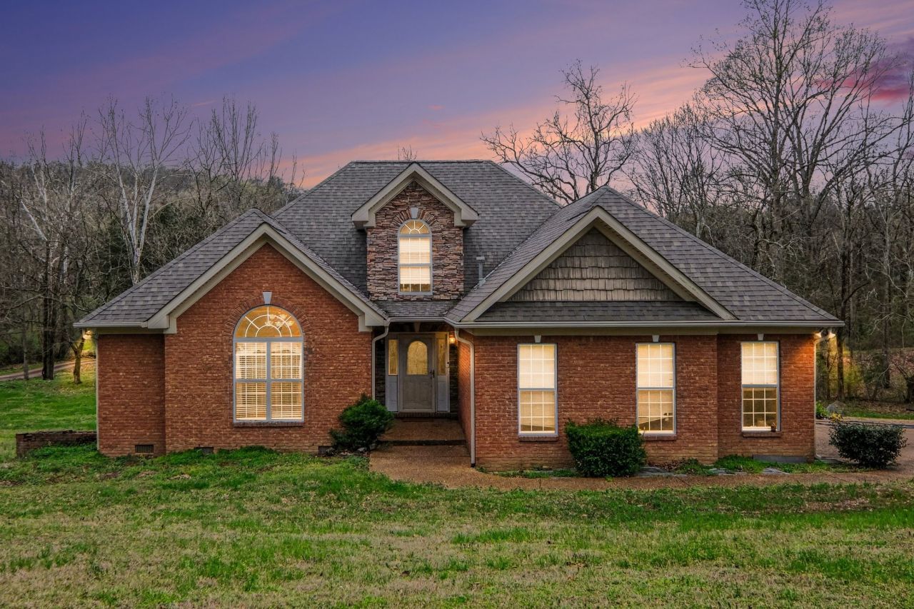 1677 Center Star Rd, Columbia, TN 38401 Main Photo