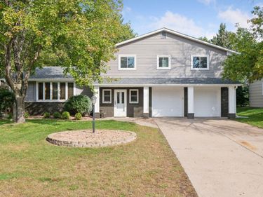 4516 Gilford Drive, Edina, MN 55435