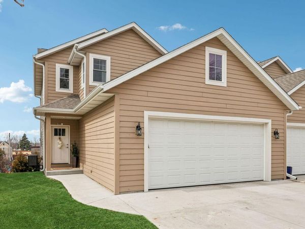 2945 N 186th St, Brookfield, WI 53045
