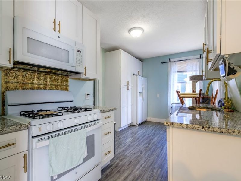 3161 Scranton Road, Cleveland, OH 44109 Photo 21