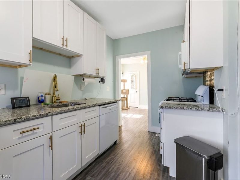 3161 Scranton Road, Cleveland, OH 44109 Photo 22