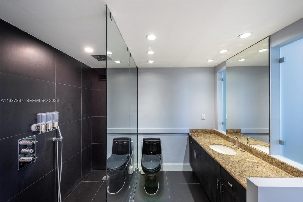 2301 Collins Ave, Unit 1009, Miami Beach, FL 33139 Photo