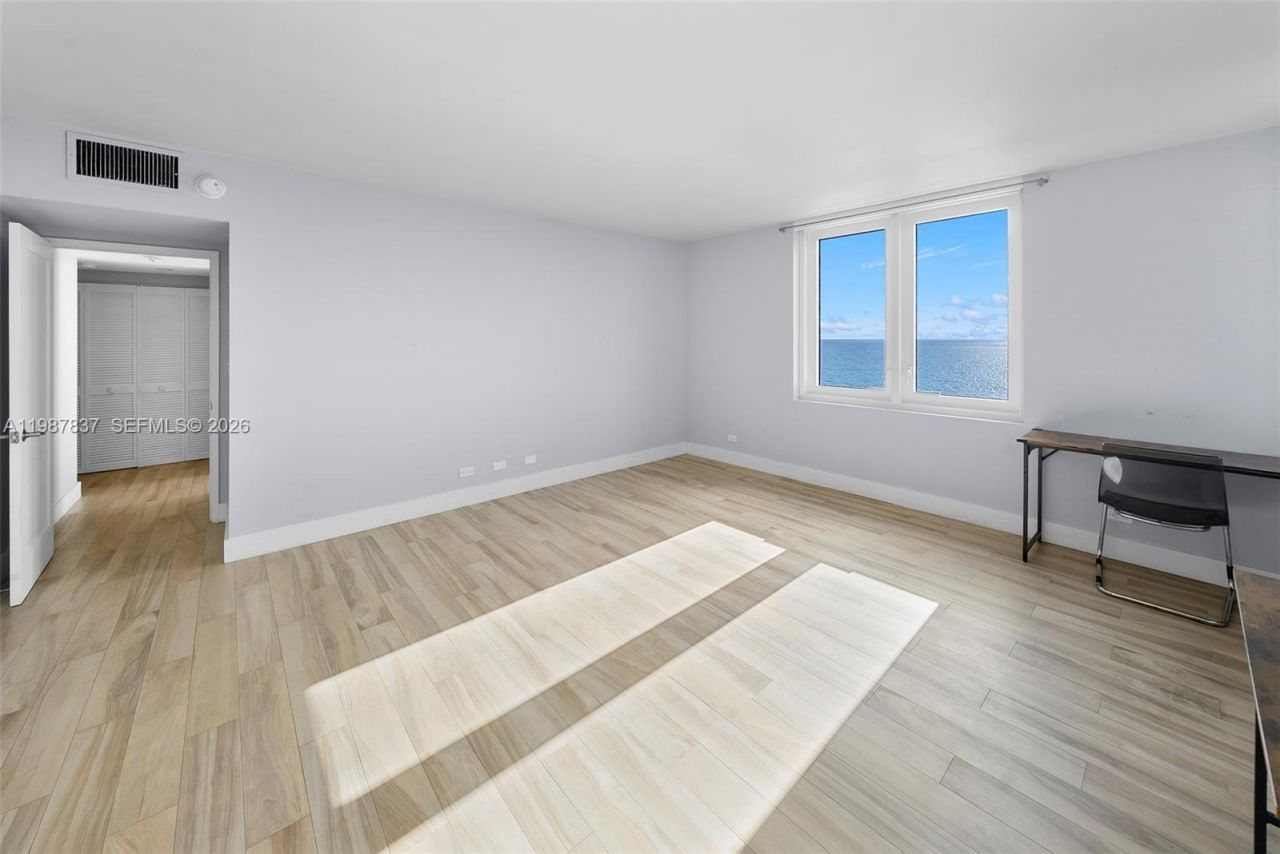 2301 Collins Ave, Unit 1009, Miami Beach, FL 33139 Photo