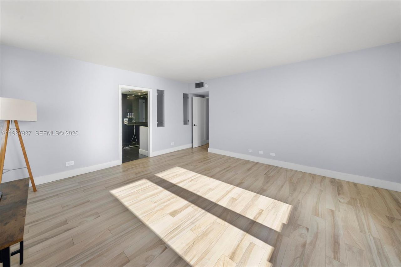 2301 Collins Ave, Unit 1009, Miami Beach, FL 33139 Photo