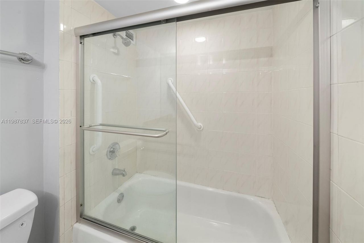 2301 Collins Ave, Unit 1009, Miami Beach, FL 33139 Photo