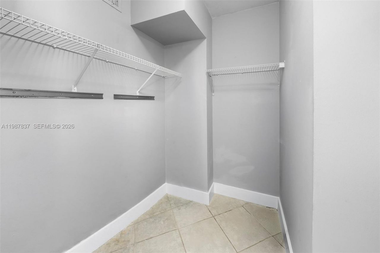2301 Collins Ave, Unit 1009, Miami Beach, FL 33139 Photo