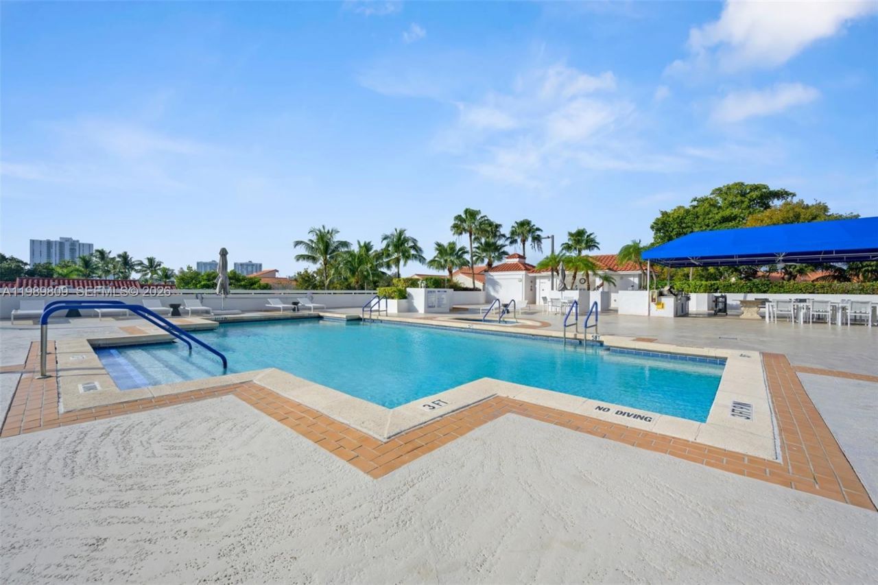 3598 Yacht Club Dr, Unit 1204, Aventura, FL 33180 Photo